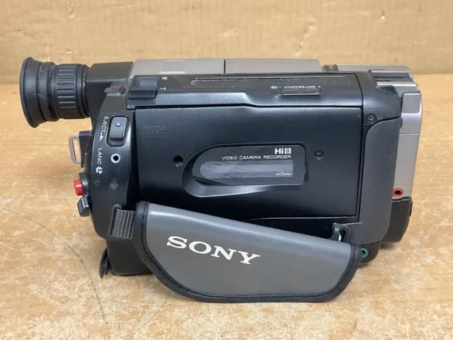 444 *  Sony CCD-TR840E Videokamera Recorder Hi8 XR
