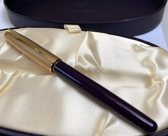 Parker Sonnet Accession Queen Golden Jubilee Fountain Pen 2