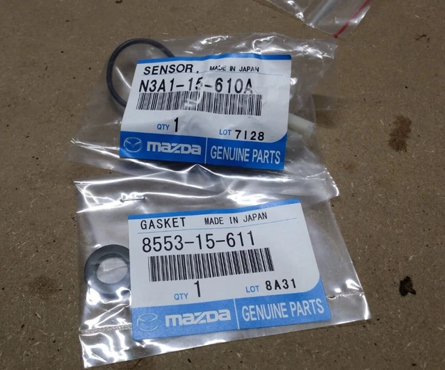 MAZDA GENUINE WATER Engine Coolant Level Sensor & Gasket N3A115610A