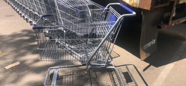 Shopping Carts Metal Large LOT 32 Used Grocery Store Fixtures Full Size Baskets