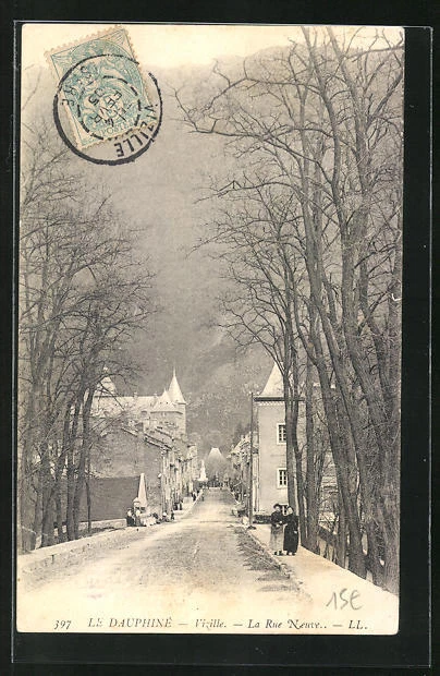 CPA Vizille, La Rue Neuve 1905