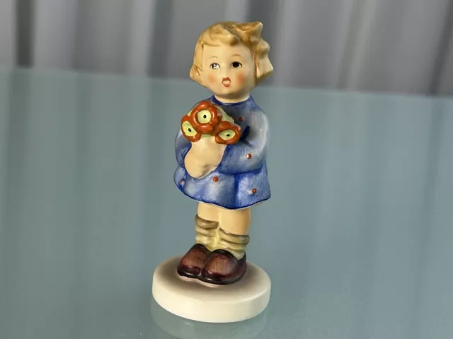 Hummel Figur 239/A Mädchen mit Blumenstrauß 9 cm. 1 Wahl - Top Zustand