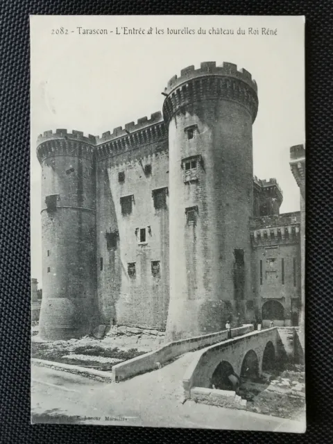 CPA 13 TARASCON - L'Entrée et les Tourelles du Château du Roi Réné