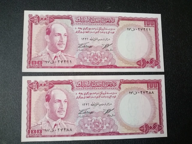 AFGHANISTAN 100 AFG. BANKNOTES, PAIR. UNC.  Pick # 44, 1967 .