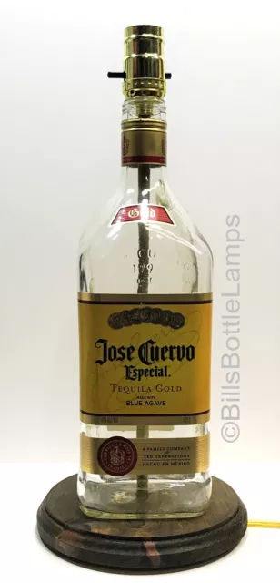JOSE CUERVO ESPECIAL GOLD Large 1.75L Liquor Bottle TABLE LAMP Light & Wood Base