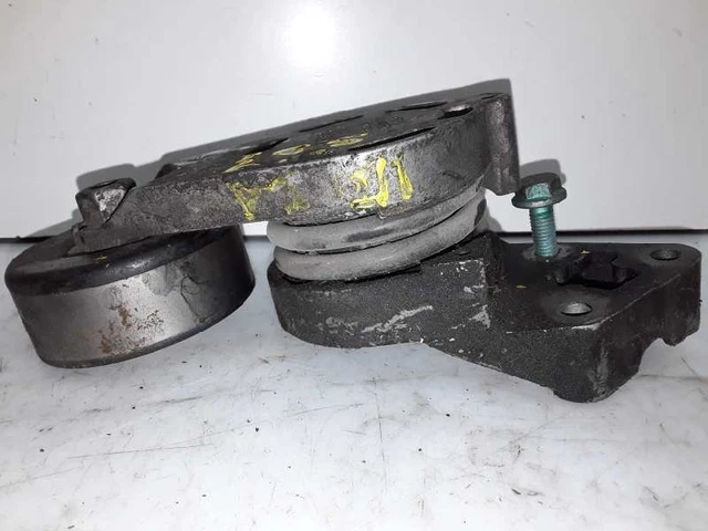 038903315E galet tendeur pour SEAT CORDOBA 1.9 SDI 1996 1142135
