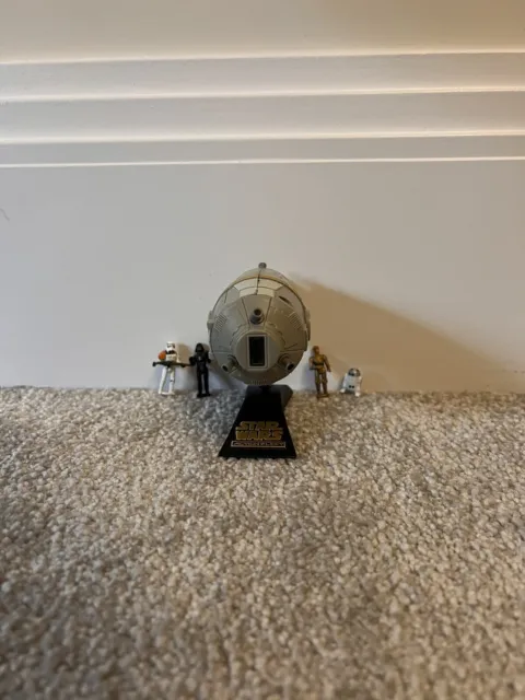 Star Escape Pod  1996 Star Wars Action Fleet Tantive IV with Stand And Figures