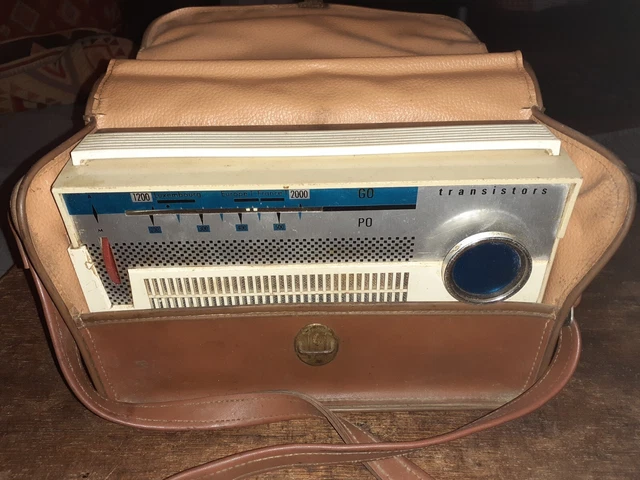 Vintage poste transistor Marque : Philips  Modèle : L2F 20 T Année : 1961
