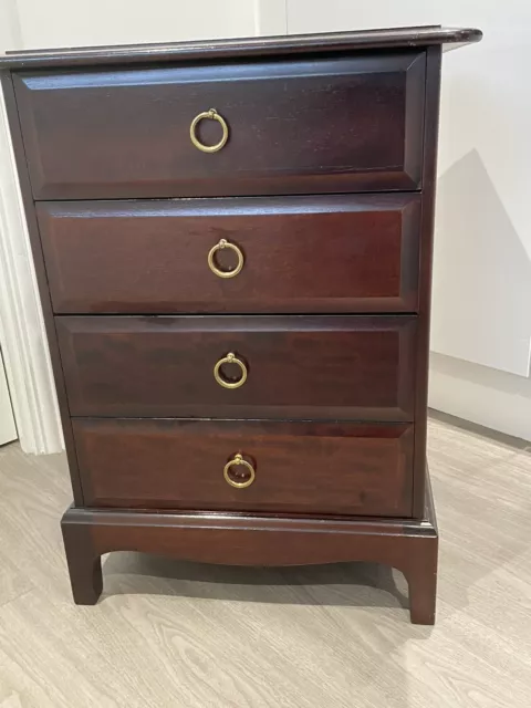 Stag Minstrel chest of 4 drawers  bedside Table drawers, Very Good Condition