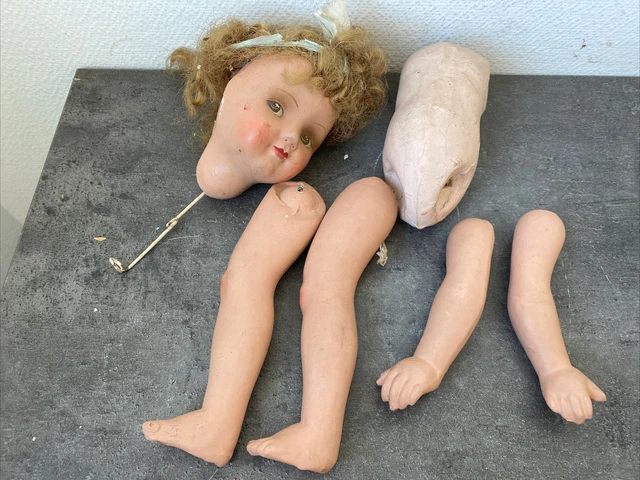 Pièces de poupée en porcelaine - France Pièces de poupée en porcelaine - France