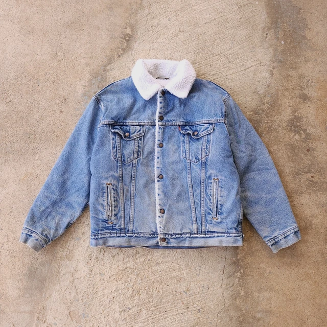 Vintage 90s LEVIS Sherpa Lined Denim Trucker Coat Jacket L USA Made Distressed