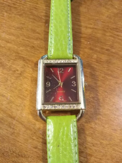 Vintage Ladies Watch, Running w/new Battery M