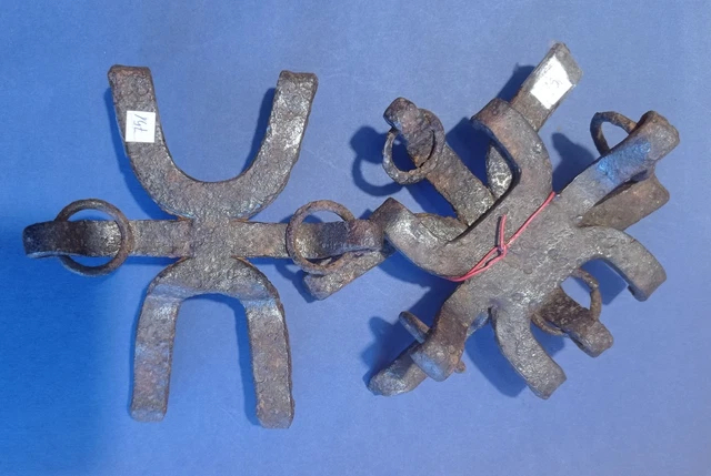 Paire De Crampons Anciens - Ramponi Vintage - Fabriqués En Italie - Occasion Fonctionnels