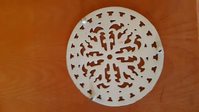 Repose-plat Ancien En Fonte - Diamètre 22,5 Cm - Blanc, Cuisine Vintage