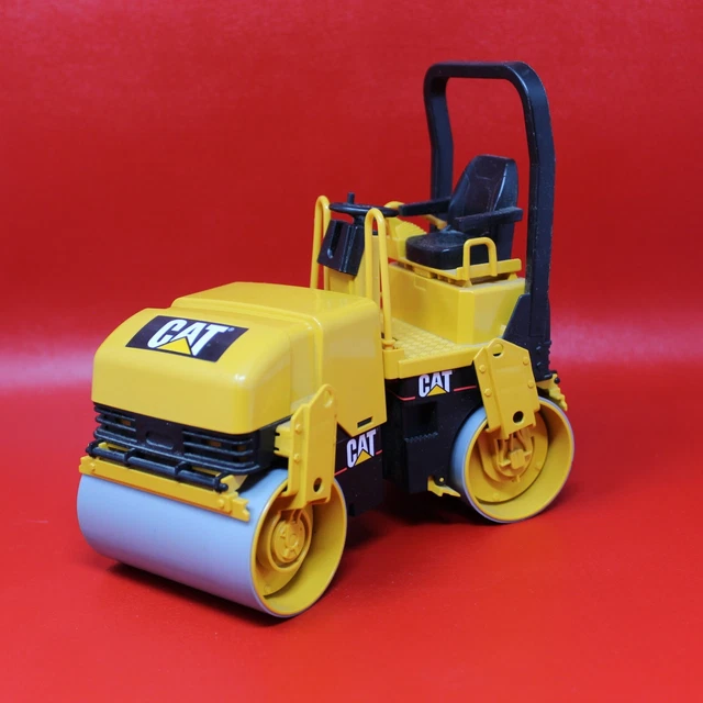 Bruder cat asphalt clearance drum compactor