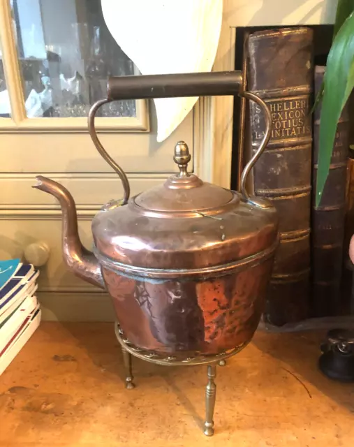 Vintage copper kettle, 5 pint 10 inches tall inc. handle