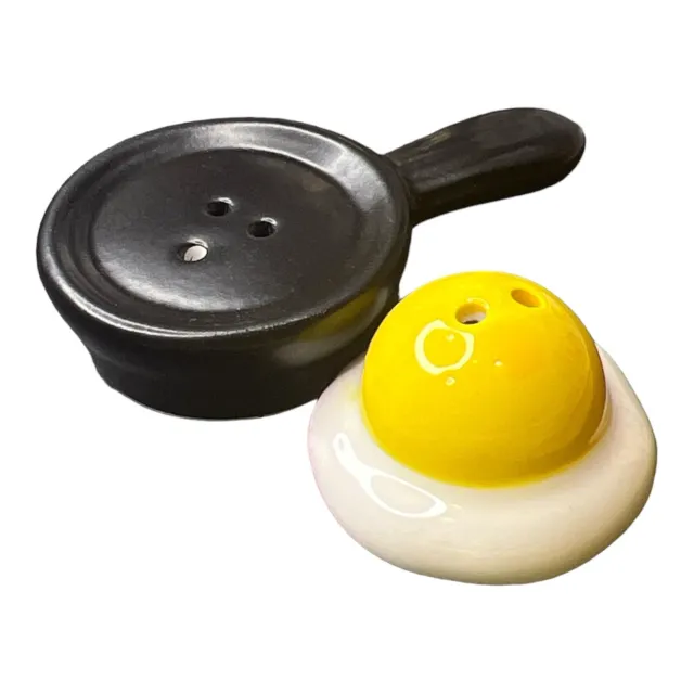 Skillet and Fried Egg Small Salt and Pepper Shakers Rubber Stoppers 1.5"