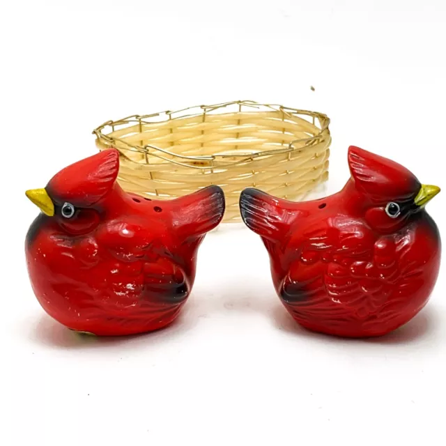 Red Cardinal Bird Salt Pepper Shakers Wicker Basket Vintage Kenmar Japan