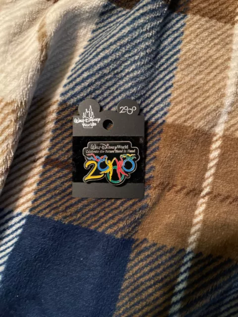 Walt Disney World 2000 Celebrate the Future Hand in Hand Trading Pin