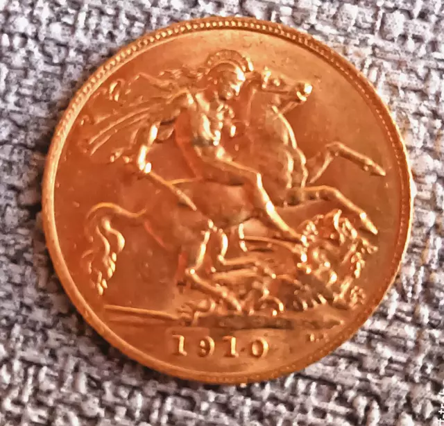 1910 - Edward VII - 22ct Gold Half Sovereign - My Ref : AT276