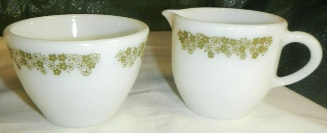 Vintage Corning Pyrex Spring Blossom Crazy Daisy Creamer & Sugar Bowl Milk Glass Vintage Corning Pyrex Spring Blossom Crazy Daisy Creamer & Sugar Bowl Milk Glass