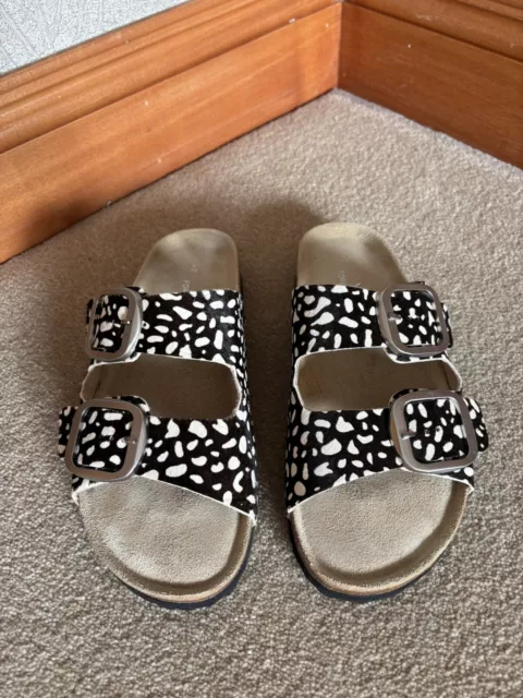 Next Forever Comfort Animal Print Sliders Size 6/39 Excellent Condition