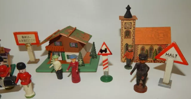 Erzgebirge Germany Putz Miniature Toy Carved & Cardboard Village Houses People 3