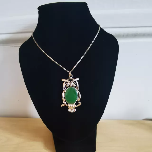 Jade Owl Pendant and Necklace Silver Plated Vintage