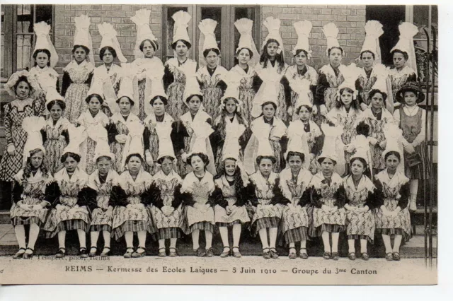 REIMS - Marne - CPA 51 - Evenements - Kermesse des écoles 1910 groupe fillettes