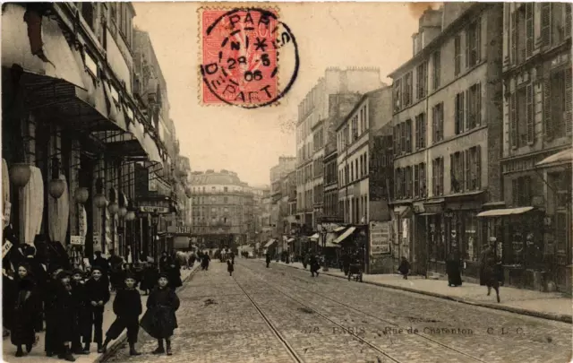 CPA AK PARIS 12e Rue de Charenton (539075)