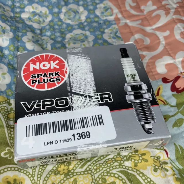 4 Plugs NGK Spark Plugs TR55 3951 V-Power