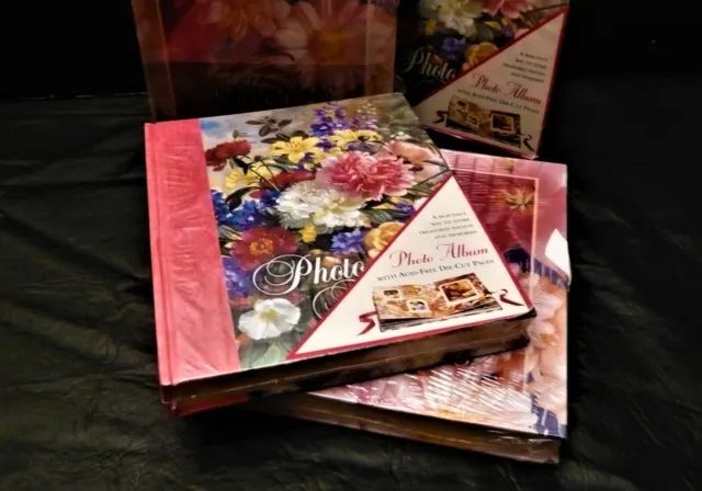 Photo Album Floral Design , Publications International Ltd. NEW !  Sealed !