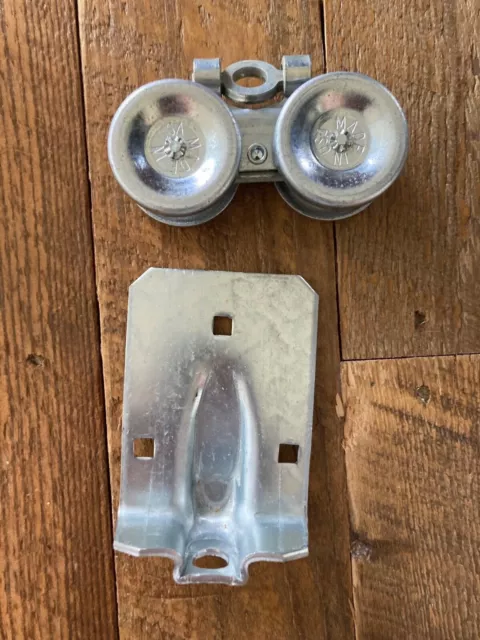 National Hardware Zinc Plated Box Rail Hanger (1)