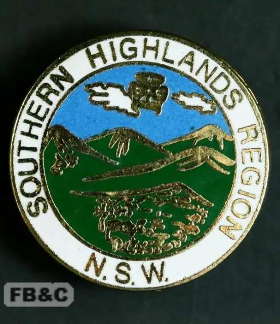 Girl Guides Southern Highlands Region Enamel Badge