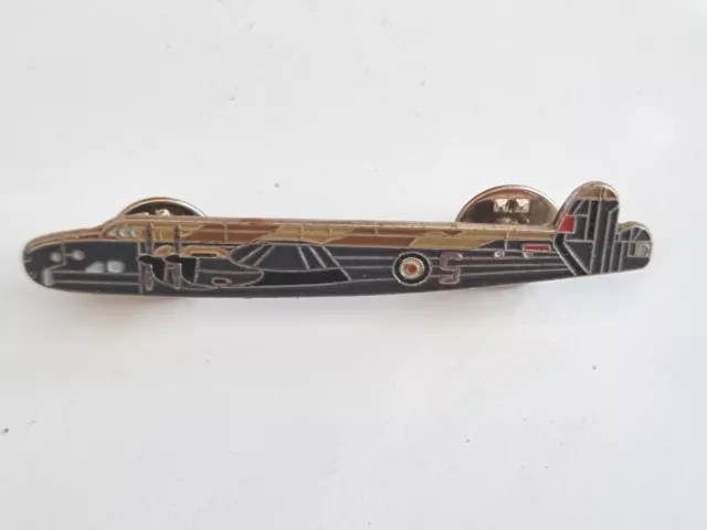 Atlas Editions HANDLEY PAGE HALIFAX WW2 aircraft plane pin badge