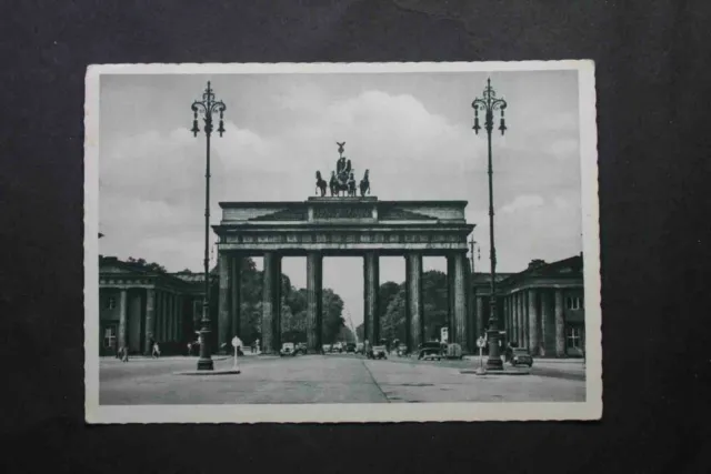 AK Postkarte Berlin Brandenburger Tor ungelaufen