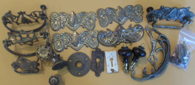 OLD GROUP OF BRASS ONLY, NO IRON, MISC ANTIQUE ORNATE DRAWER PULLS, & KNOBS etc