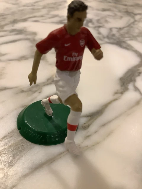Figurine Iker Casillas Real Madrid FT Champs Serie 4-4-2 N.1 - 7,5 Cm - Neuf