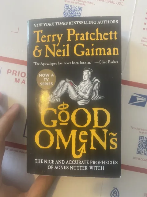 Neil Gaiman SIGNED BOOK Good Omens Softcover, Photo Proof