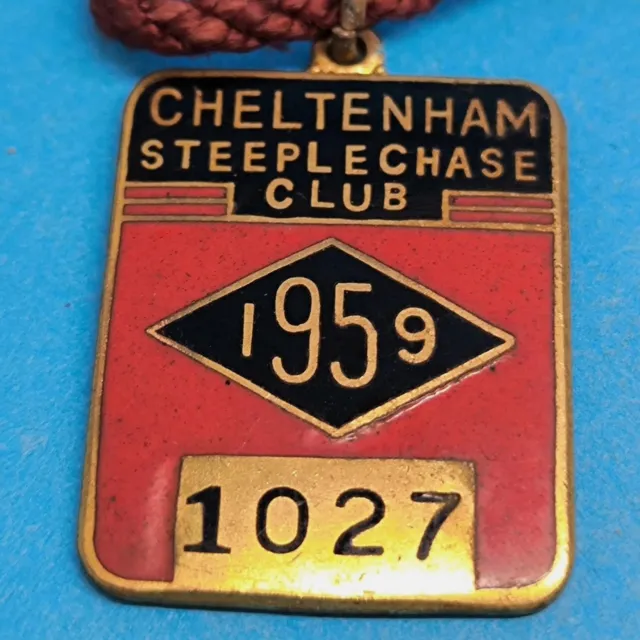 Cheltenham Horse Racing Members Badge - 1959