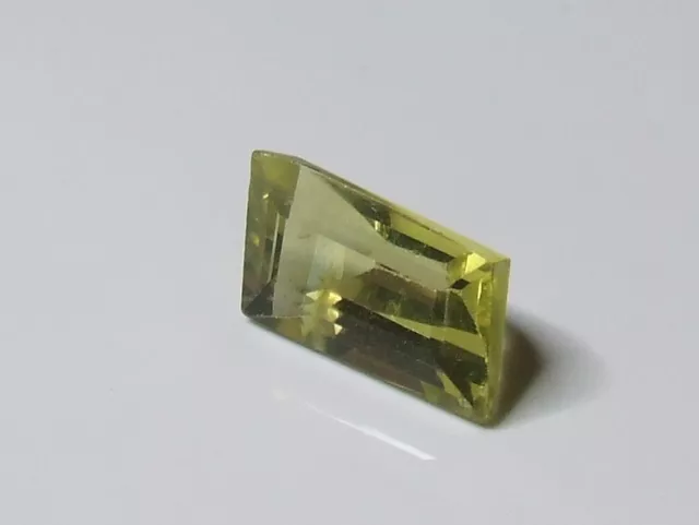 Yellow quartz free-form shaped gemstone..6.38 Carat 3