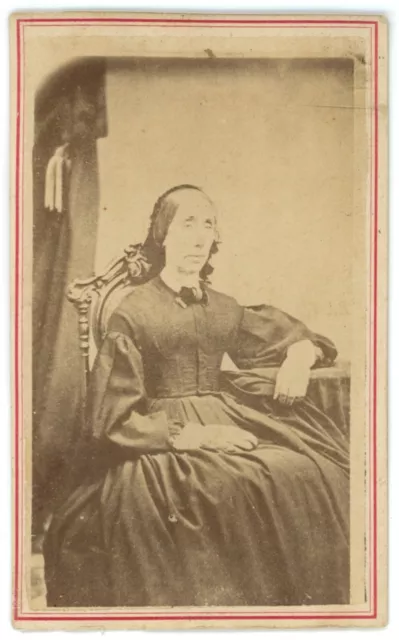 CIRCA 1880'S CDV Older Woman With Long Face Dress GG Filkins Poughkeepsie NY