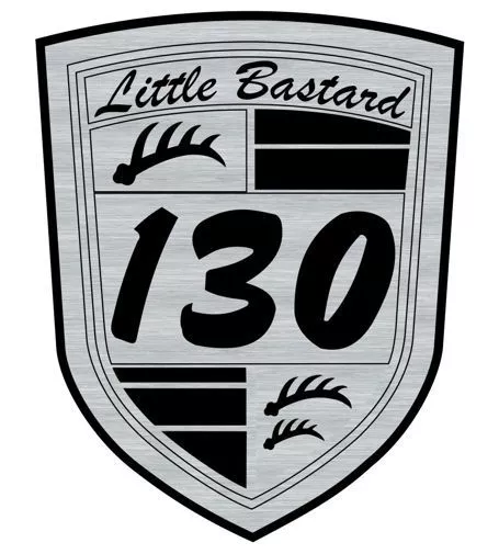 Logo adhésif gravé James DEAN Little Bastard Spyder - 6,5cm x 5cm - ép. 1,6mm