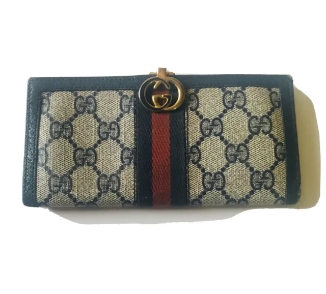 Gucci Vintage 1990s Wallet Bifold GG Supreme Buckle Navy Authentic