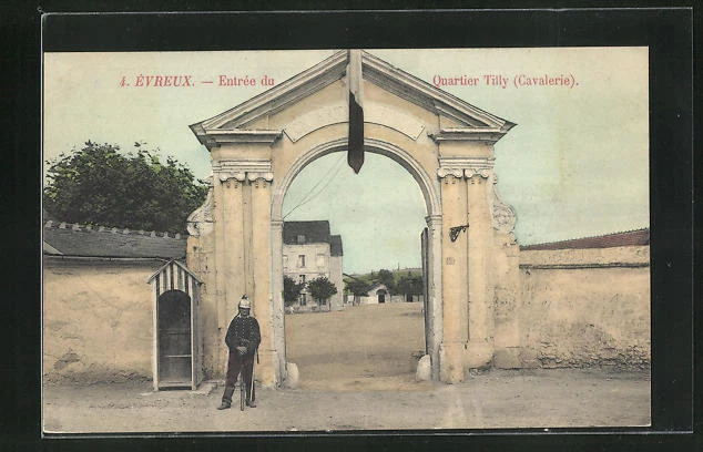 CPA Evreux, Entree du Quartier Tilly