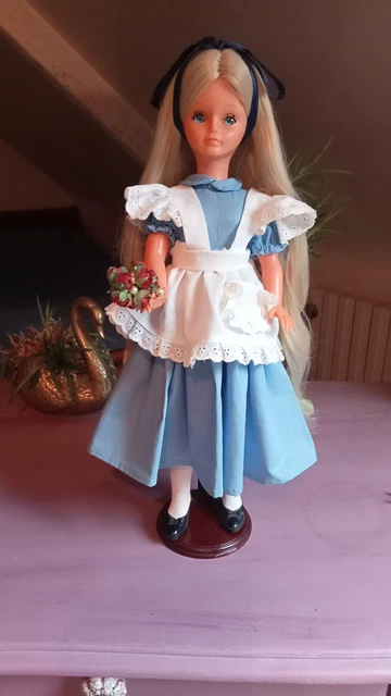 POUPÉE CATHIE BELLA en tenue Soirée de 1980 EUR 68,00 - FR