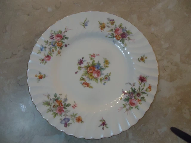 Minton Marlow  9" Luncheon Plate Globe Mark Unused