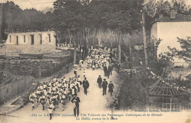 Cpa 33 Langon Fete Federale Des Patronages Catholiques De La Gironde Defile Gare