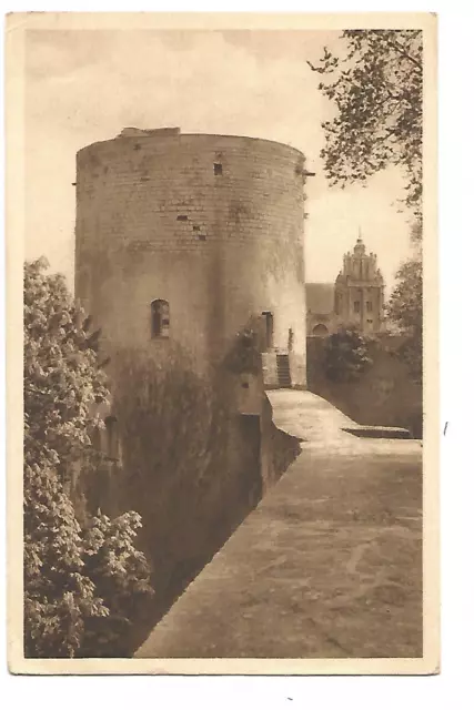 27 Gisors Les Murailles De La Ville Et La Tour Dite Du Prisonnier