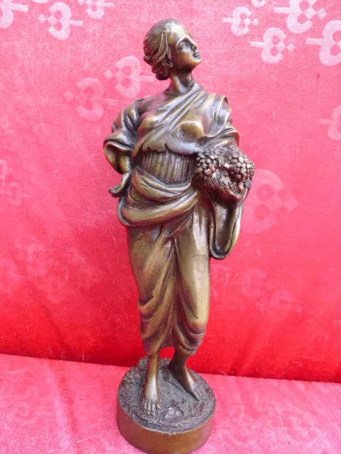 schöne, sehr alte Bronzefigur ,  Mädchen mit Früchten , 41cm ,  Bronze
